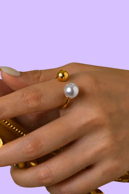 Anillo perla y esfera