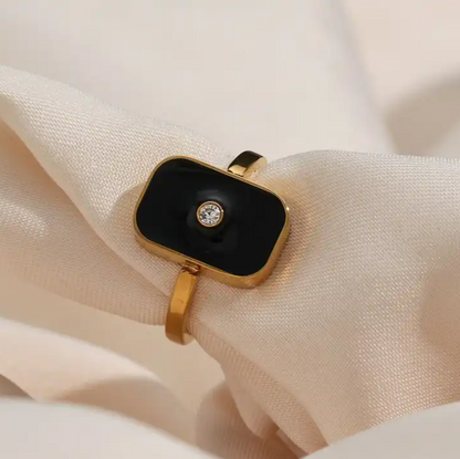 Anti Hero anillo