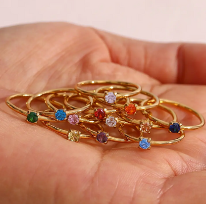 Birthstone delicate ring Enero granate naranja