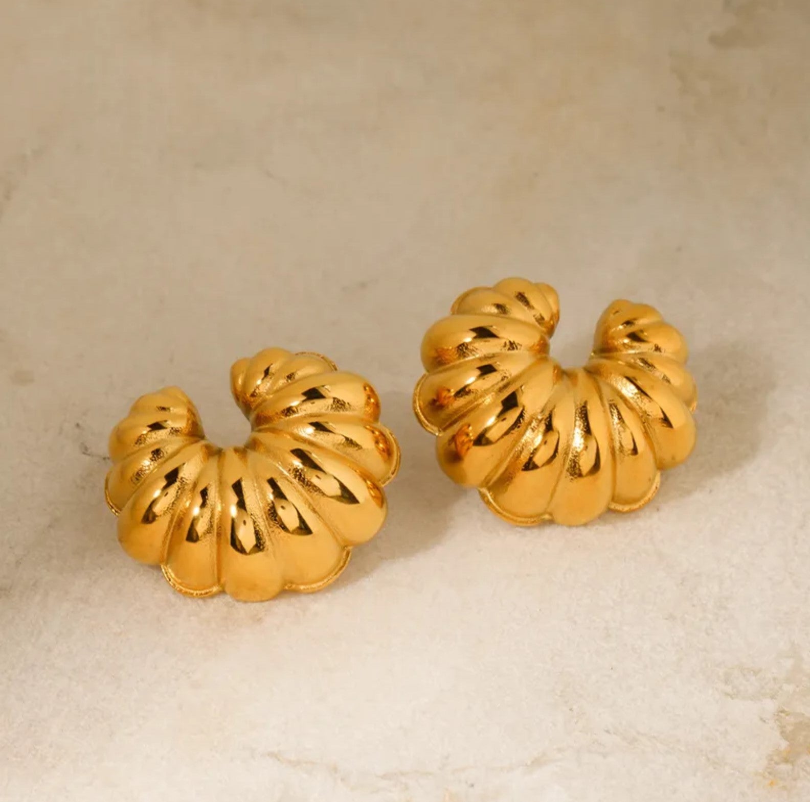 Chunky croissant aretes