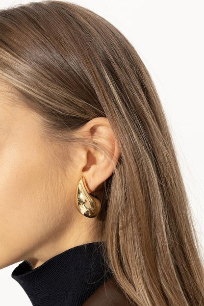 Tear Drop Aretes