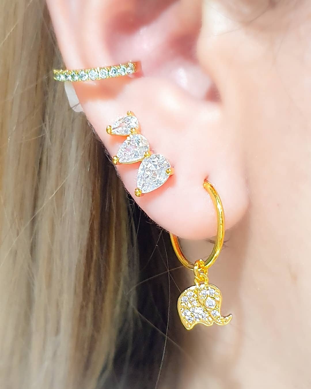 Ear cuff dorado