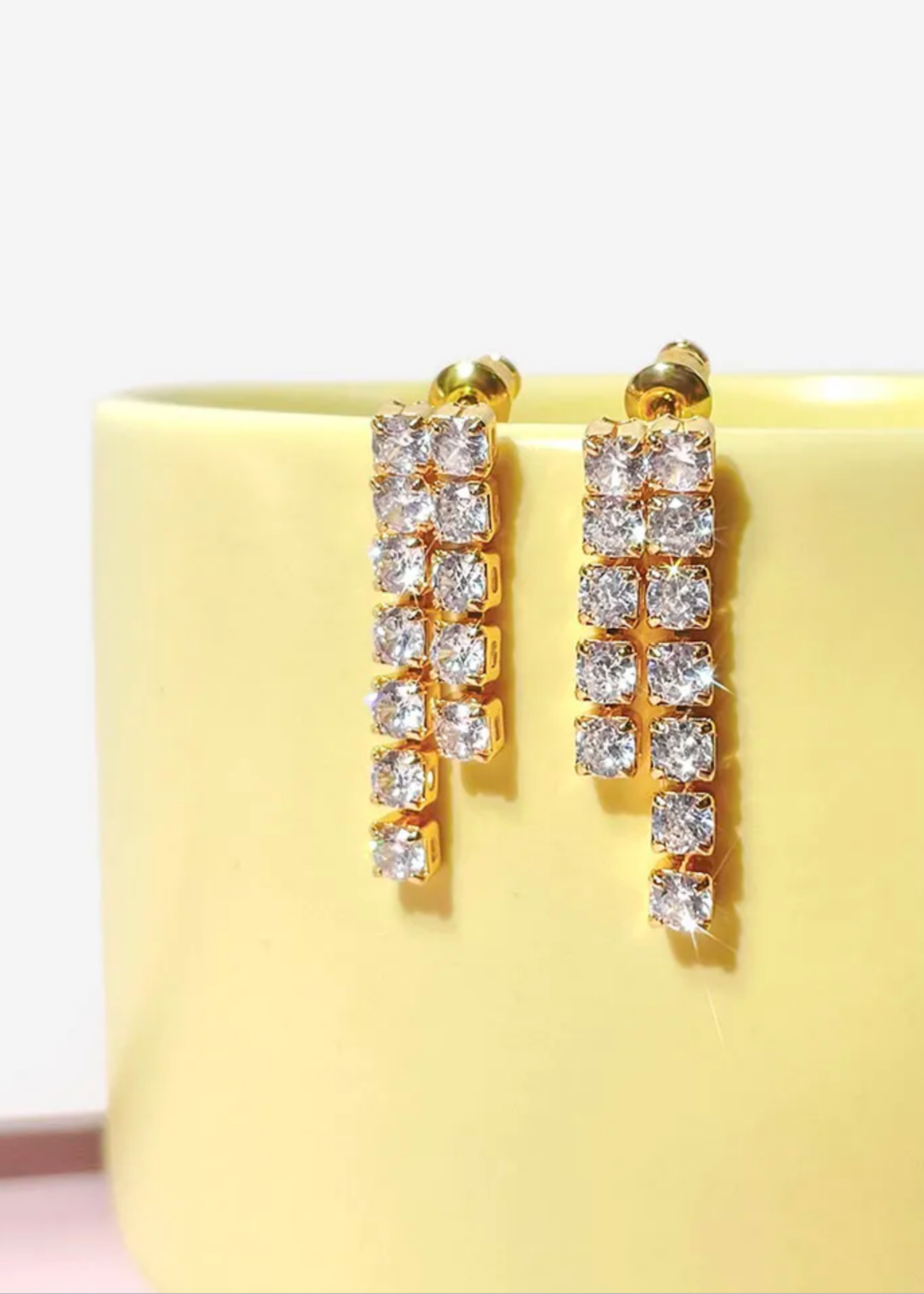 Elegant studs
