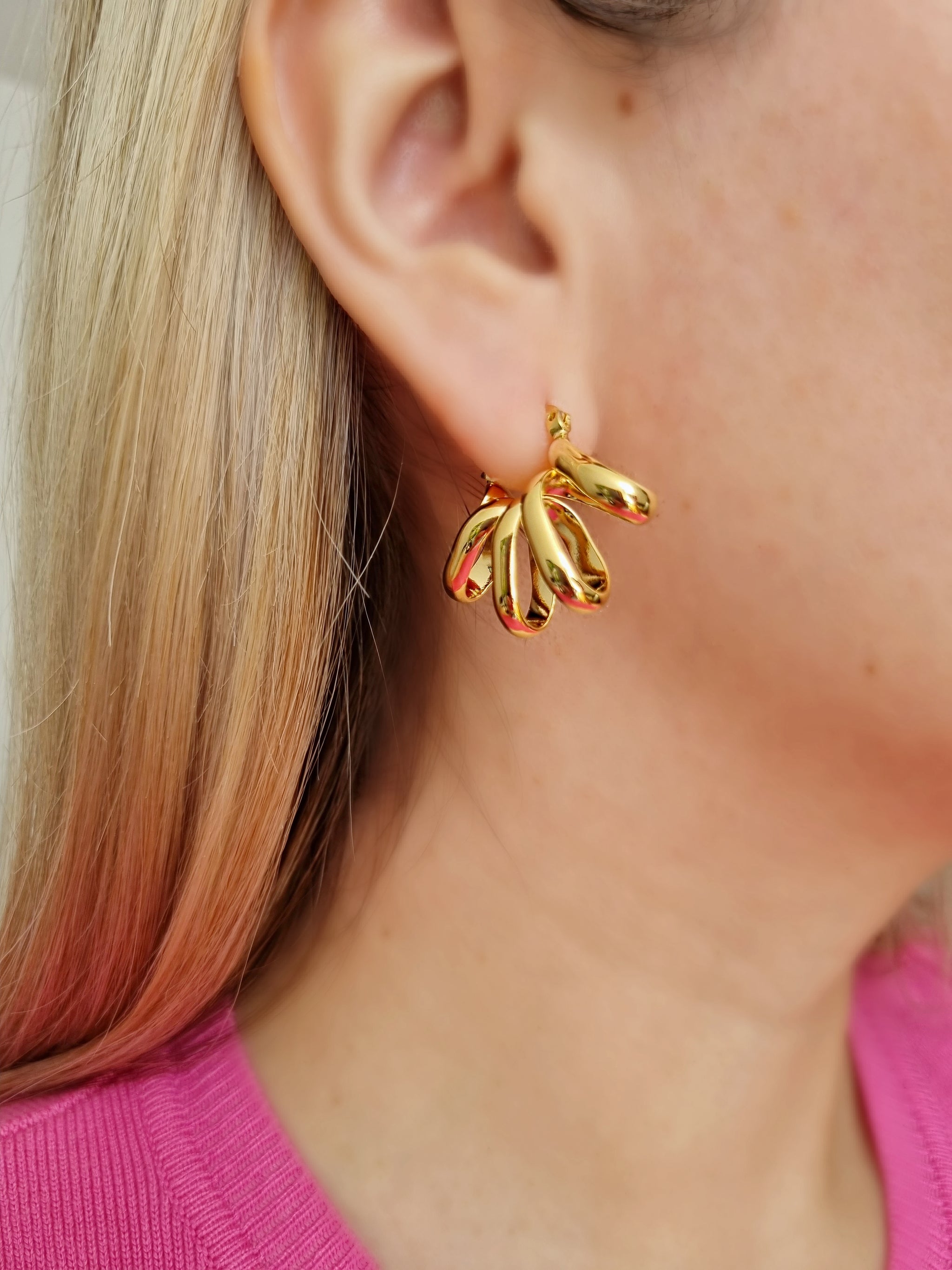 Spiral hoops